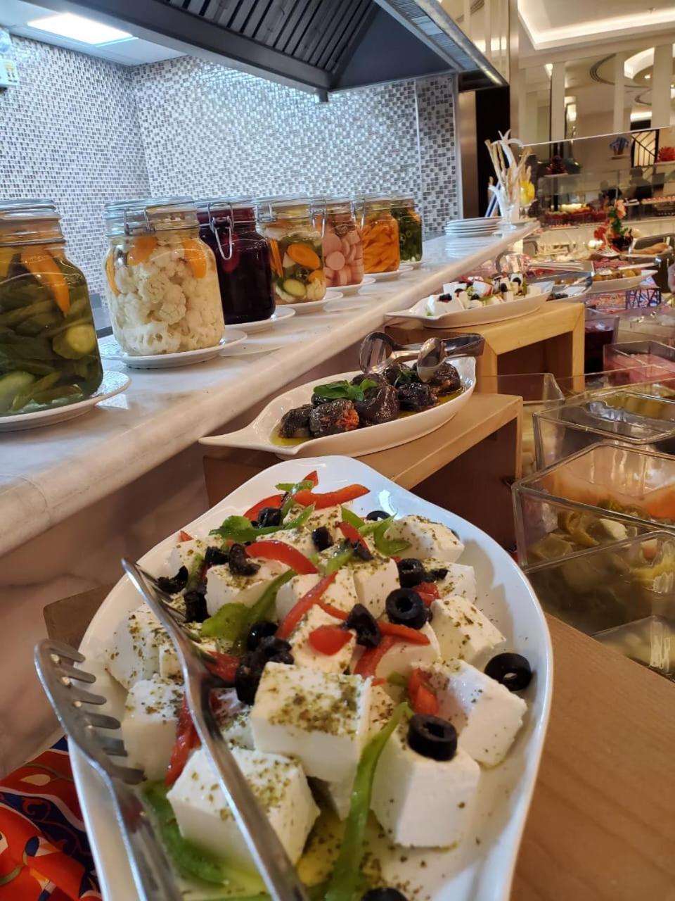 Cheerful Al Waha Unayzah Hotel عنيزة المظهر الخارجي الصورة