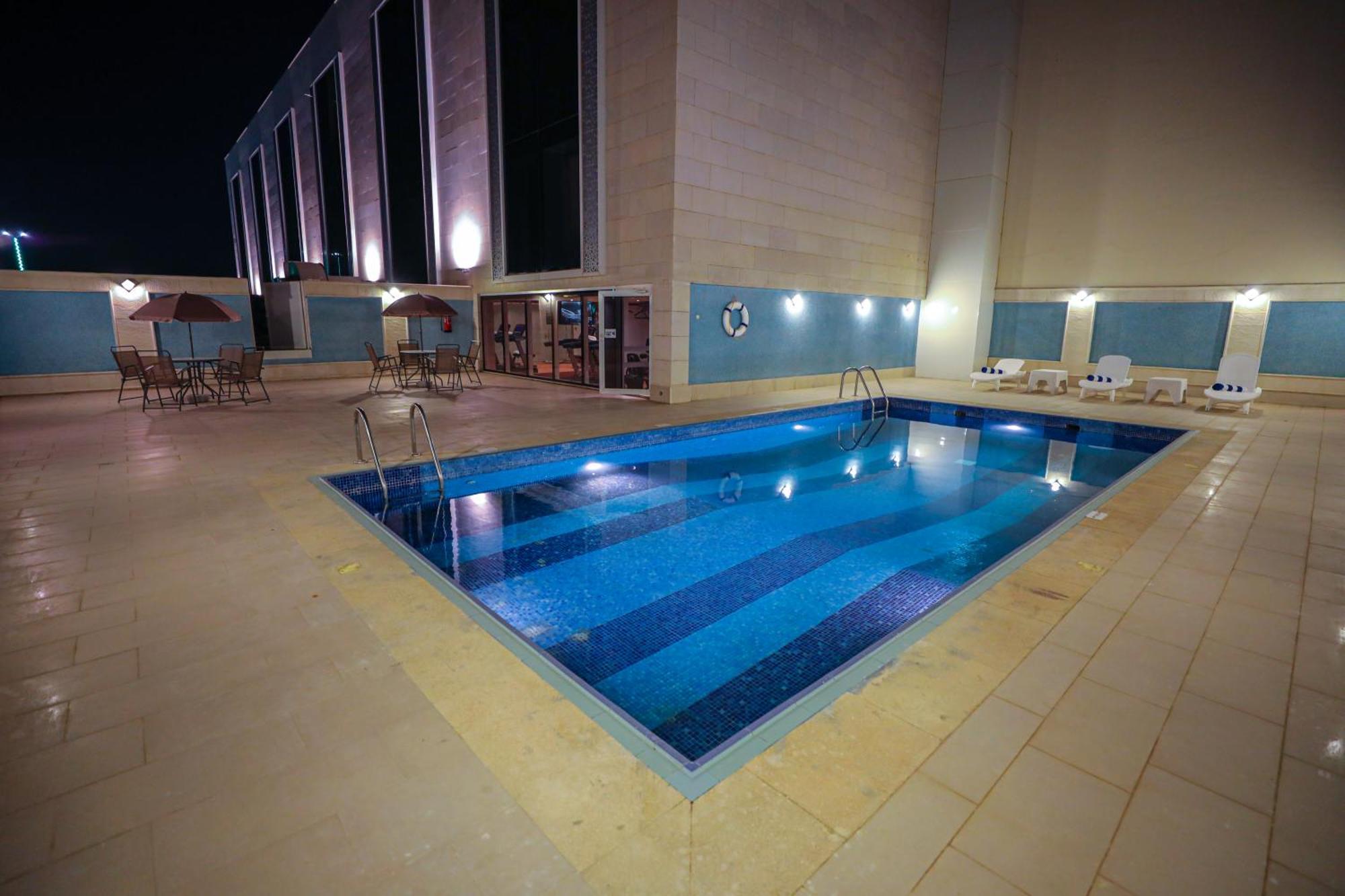 Cheerful Al Waha Unayzah Hotel عنيزة المظهر الخارجي الصورة