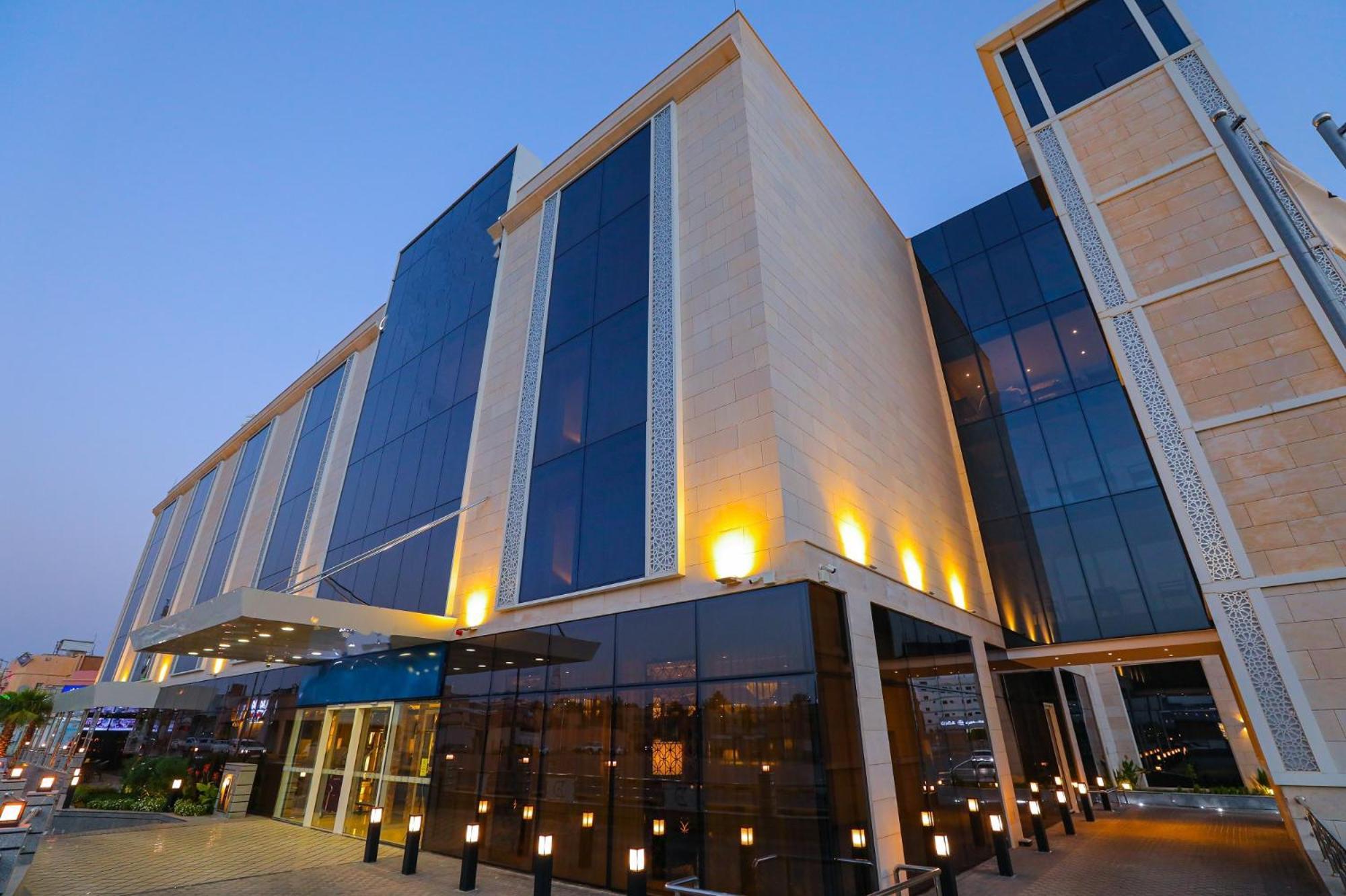 Cheerful Al Waha Unayzah Hotel عنيزة المظهر الخارجي الصورة